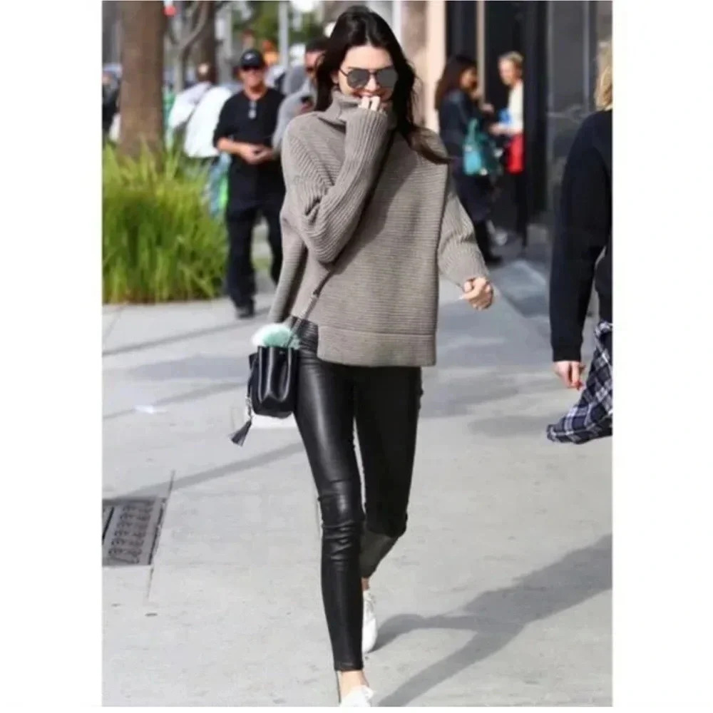 Aritzia Wilfred Free Rebelle Black Vegan Faux Leather  Pants Leggings XS - Picture 3 of 14